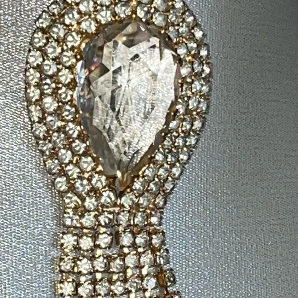 Vintage rhinestone brooch and earrings, unsigned, lever back with screw earrings